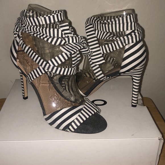 Carcione by Aldo, Wrap-Around Strappy Heels Size 9 - Picture 2 of 5